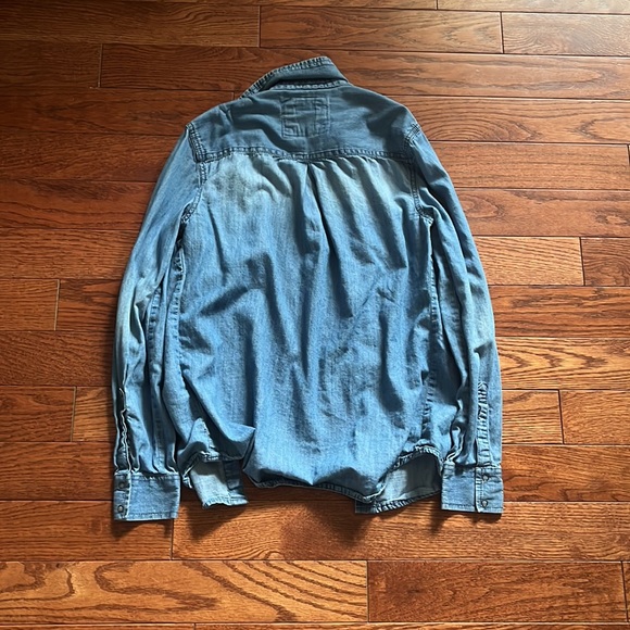 Light jean jacket pullover! - Picture 2 of 2